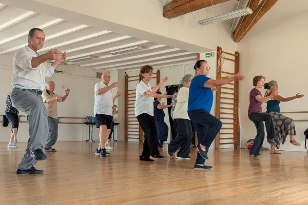 cours collectifs association qigong-taichi-montferrier avec pascale